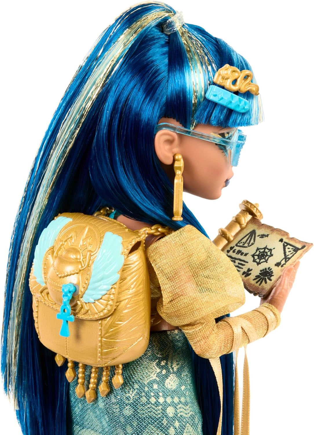 Monster High Cleo De Nile dukke i guldbluse og lagdelt nederdel, inkluderer Hissette cobra og tilbehør såsom en skoletaske, en snack og en rulle toiletpapir, HXH74