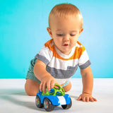 Bright Starts Oball Rattle Legetøj Bil Motor Aktivitetslegetøj til babyer og småbørn fra 3 måneder 1 stk Tilfældig farve Blå eller rød Babylegetøj Naty Shop