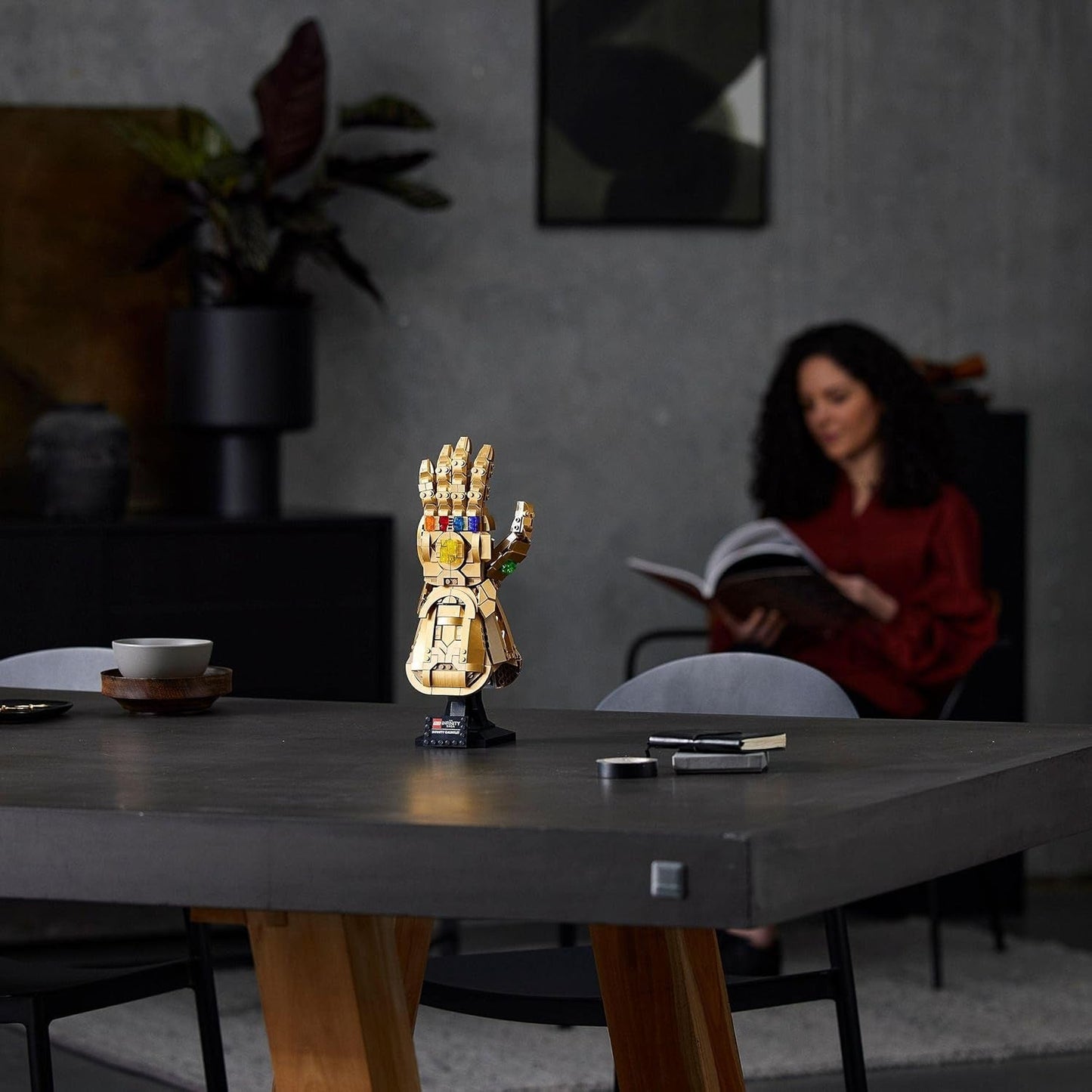 LEGO 76191 Marvel Super Heroes Infinity Glove Avengers Thanos Handske Modelbyggesæt til voksne Fanvare Gave til Mænd Kvinder Hendes Ham Byggesæt Besuche den LEGO-Store
