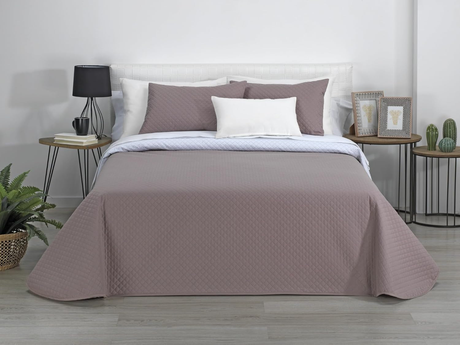 Estoralis | AVA | Vendbar Boutique Quilt | Til alle årstider | Farve - Hvid/Taupe | Til 140/150/160 cm seng. seng. (250 X 270 Cm. Ancho X Alto) | Quiltet quilt Quilts og quilts Naty Shop Standard titel