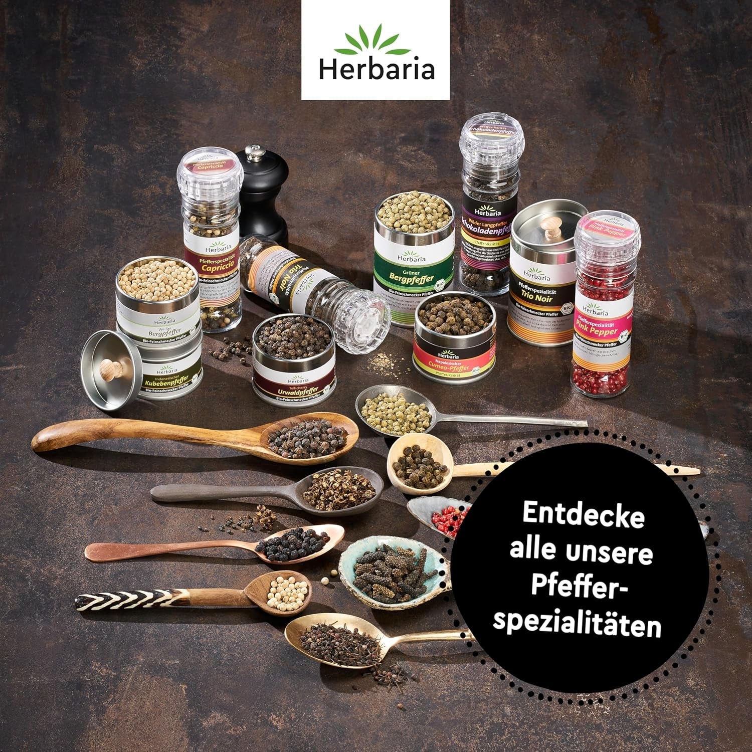 Herbaria Trio Noir bio 75g M-Dose – Bio Pfeffer schwarz ganz – ganze Pfefferbeeren – schwarze Pfeffermischung aus biologiske Anbau af drei forskellige regionale regioner - i nachhaltiger Aromaschutz-Dose