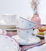 Mäser Lova Series 18 stykke porcelænskaffeservice - 6 desserttallerkener (19,5 cm), 6 kopper (19 cl) og 6 underkopper (15,5 cm), blå