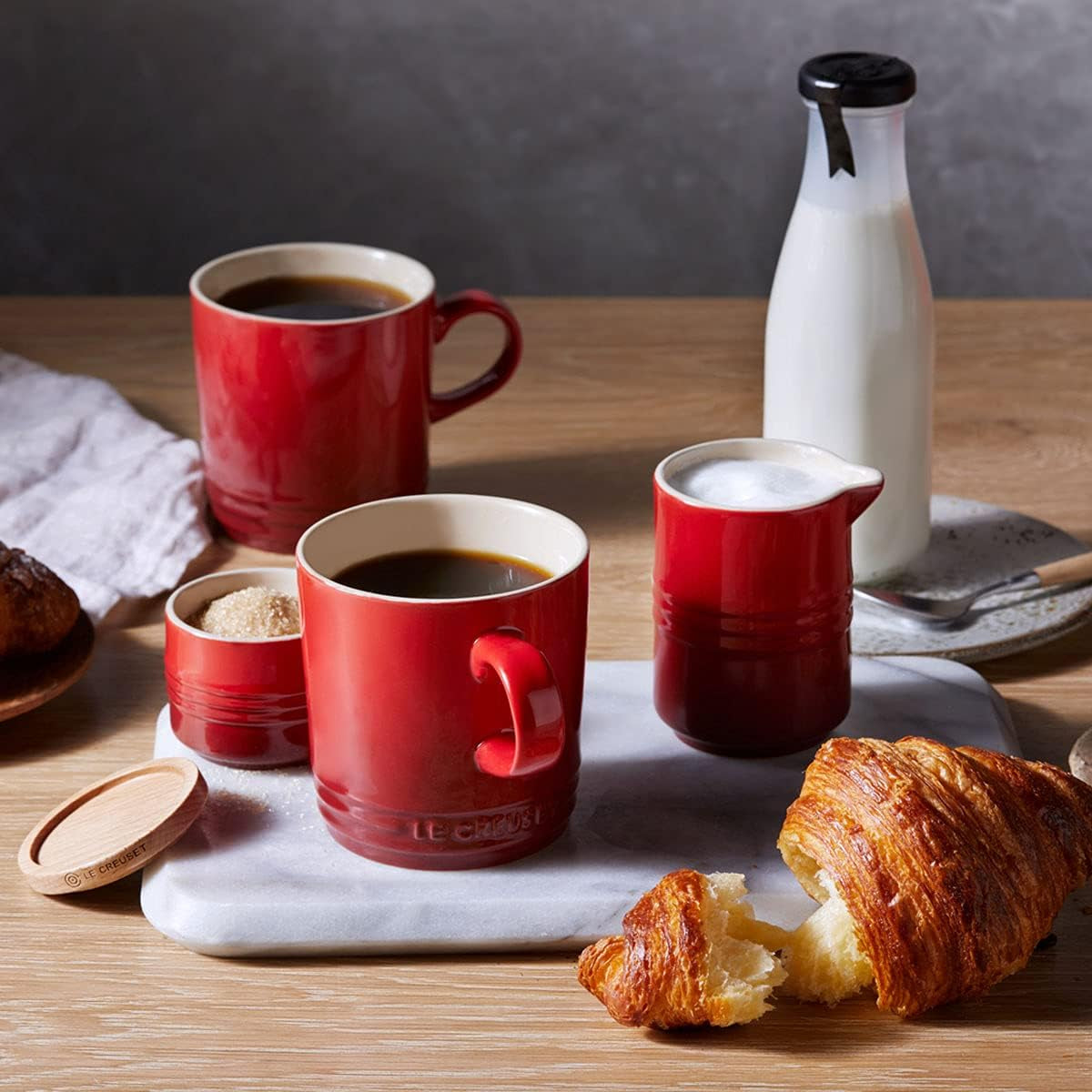Le Creuset mælkekrus i stentøj, 150 ml, kirsebærrød, 91051700060099