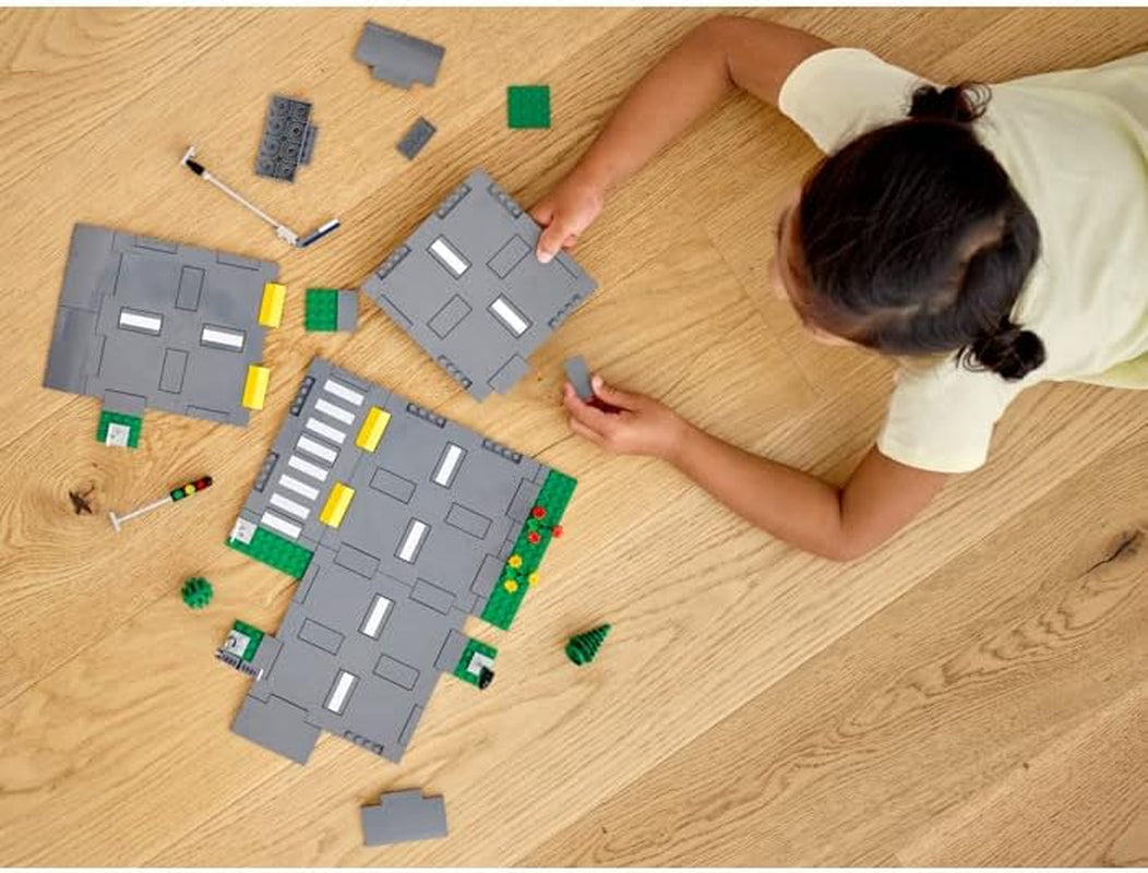 LEGO City vejkryds med trafiklys Byggesæt med Glow-in-the-Dark klodser 60304 Byggesæt Besuche den LEGO-Store