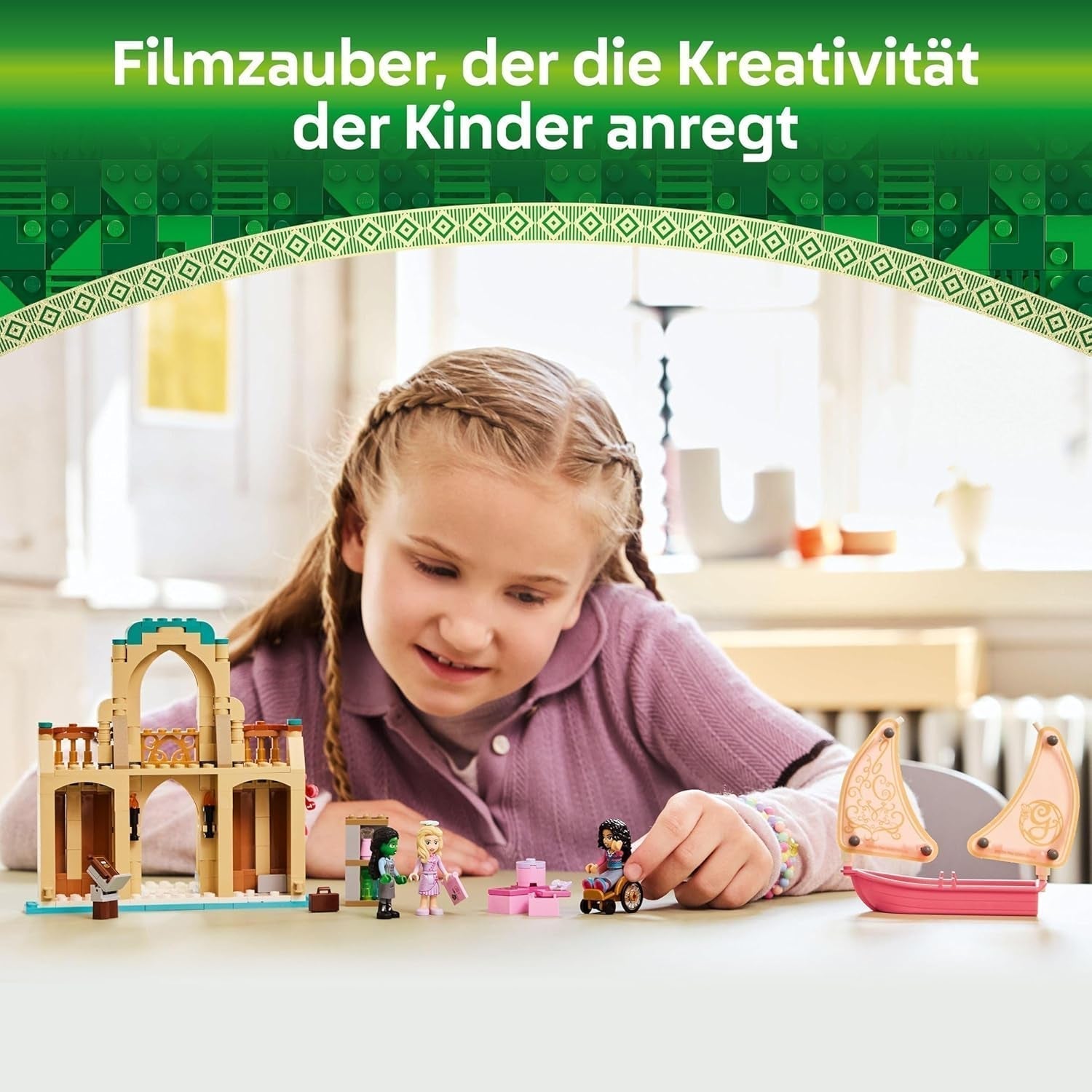 LEGO Wicked Glinda, Elphaba og Nessarose på Shiz University Sejlbåd og 3 Figurer Legetøjsbåd Gave til piger og drenge fra 7 år gamle dukkehuselskere 75681 Byggesæt Besuche den LEGO-Store