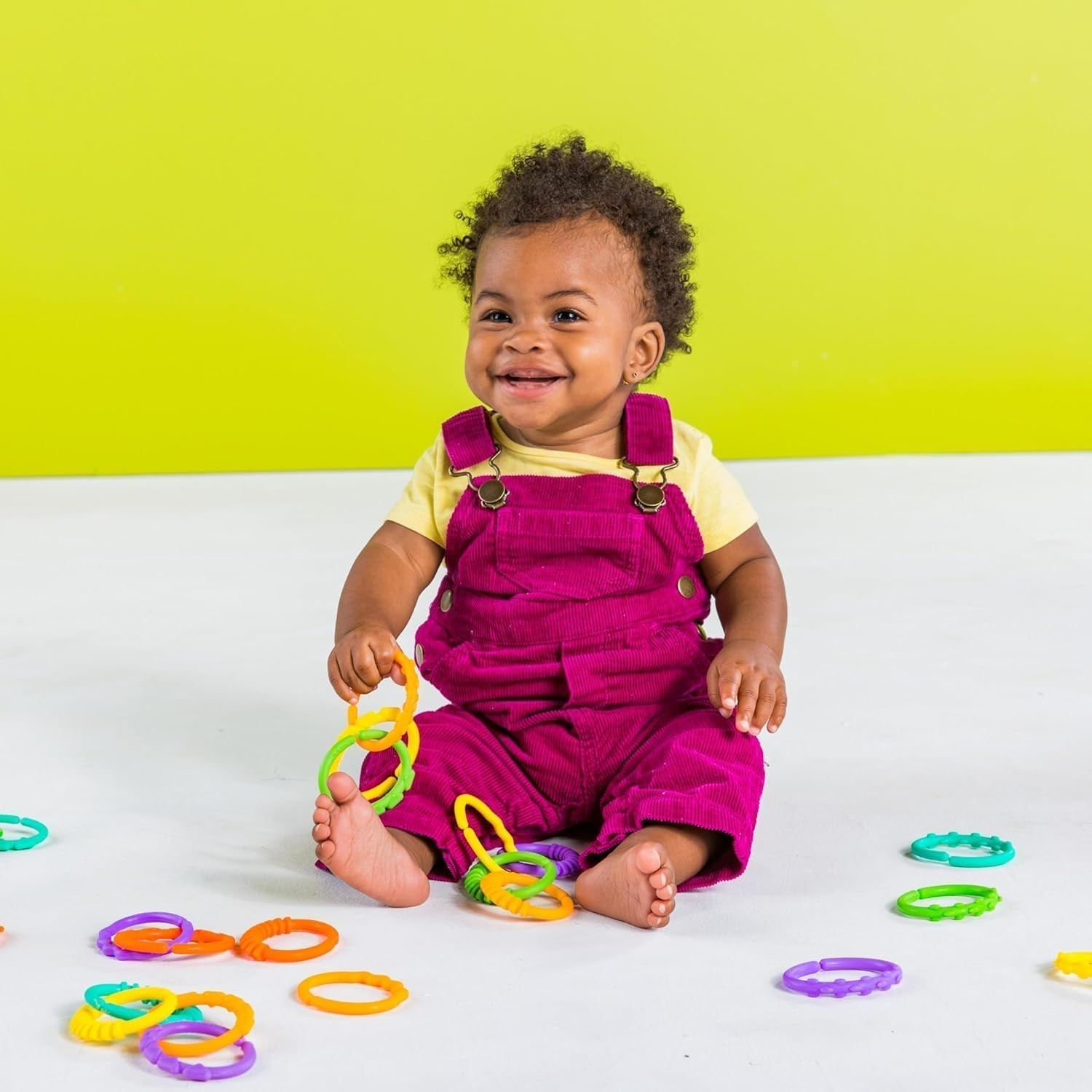 Bright Starts, Oball, Stroller Chain Connecting Links, Masser af Links, Foldbar, Let at fastgøre, Let at rengøre, Perfekt til rejse Bebe Toys Naty Shop