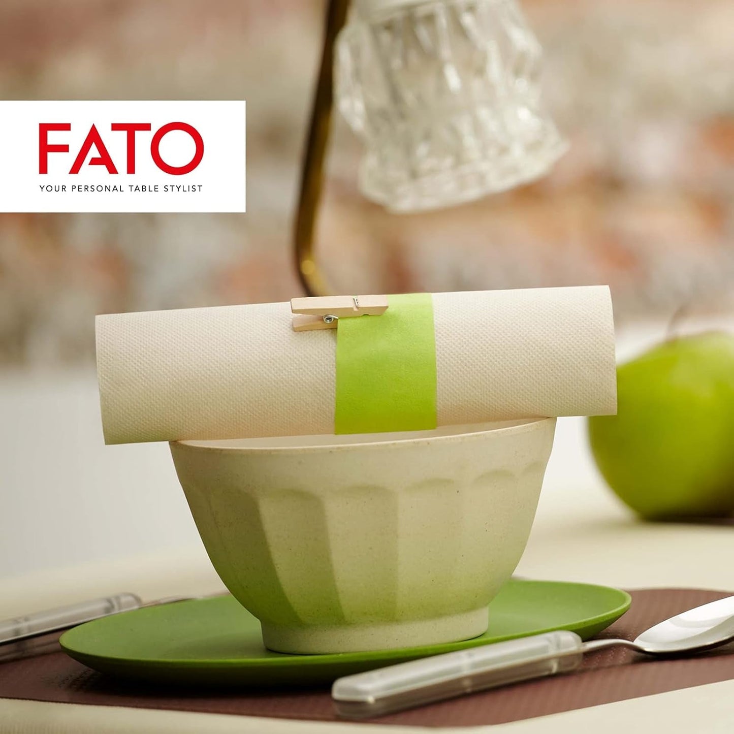 Fato - Naturlige 4-foldede engangspapirservietter, miljøvenlige, 40 stk., størrelse 38X38, 2-lags, 100 % genbrugspapir