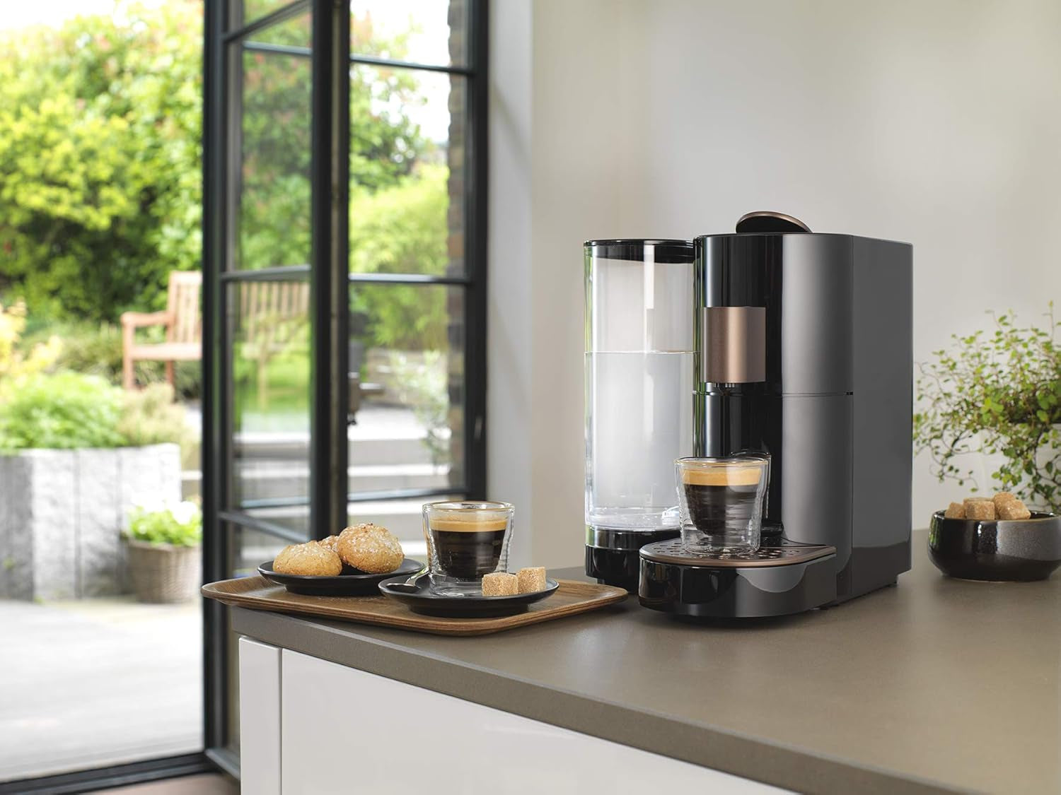 K-FEE TWINS II kapsel espressomaskine til kaffe, te og kakao | Espressomaskine til store kopper | Hurtig opvarmning | 2,3 l vandtank | 19 takter | Sort-kobber