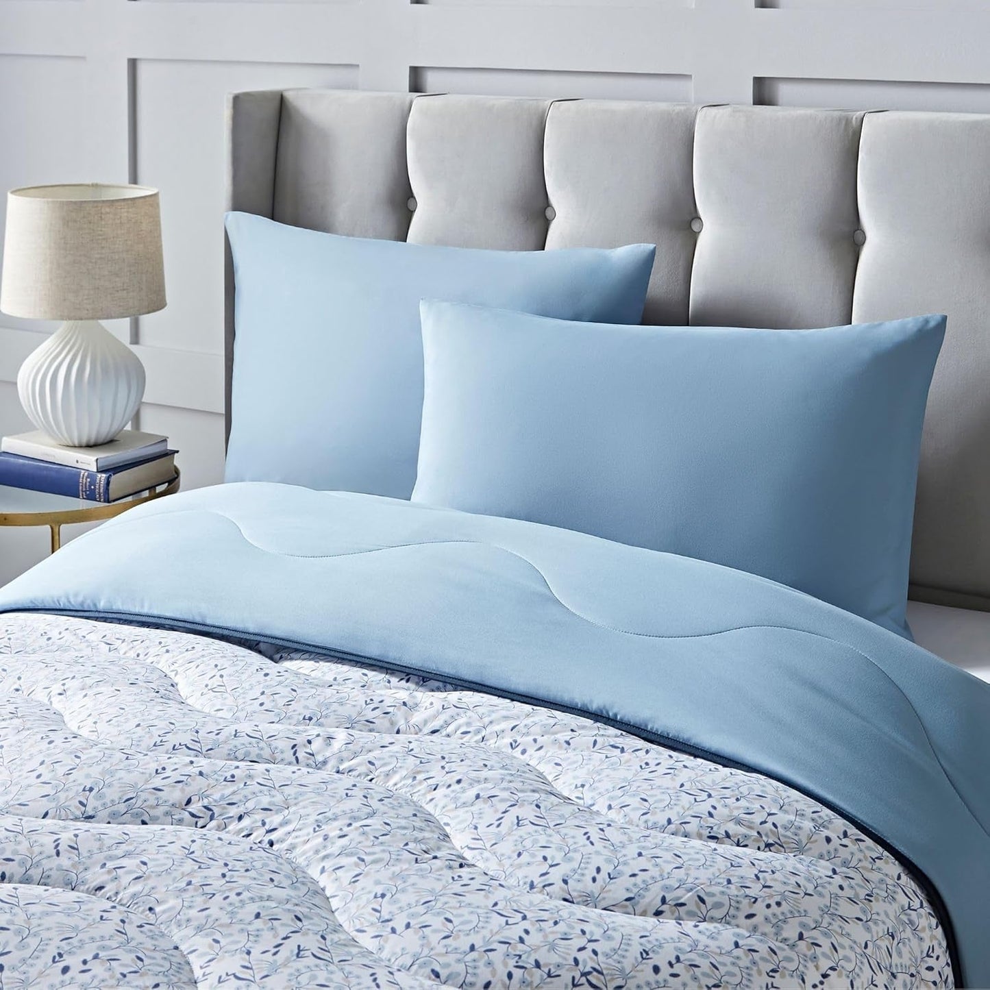 Night Lark Betrækløs Dyne Super King 6 Tog Forår Sommer - Blue Garden Super blød dyne Letvægts maskinvaskbar Hurtigtørrende dynebetræk Alt-i-én vendbare dyner & dyner Naty Shop