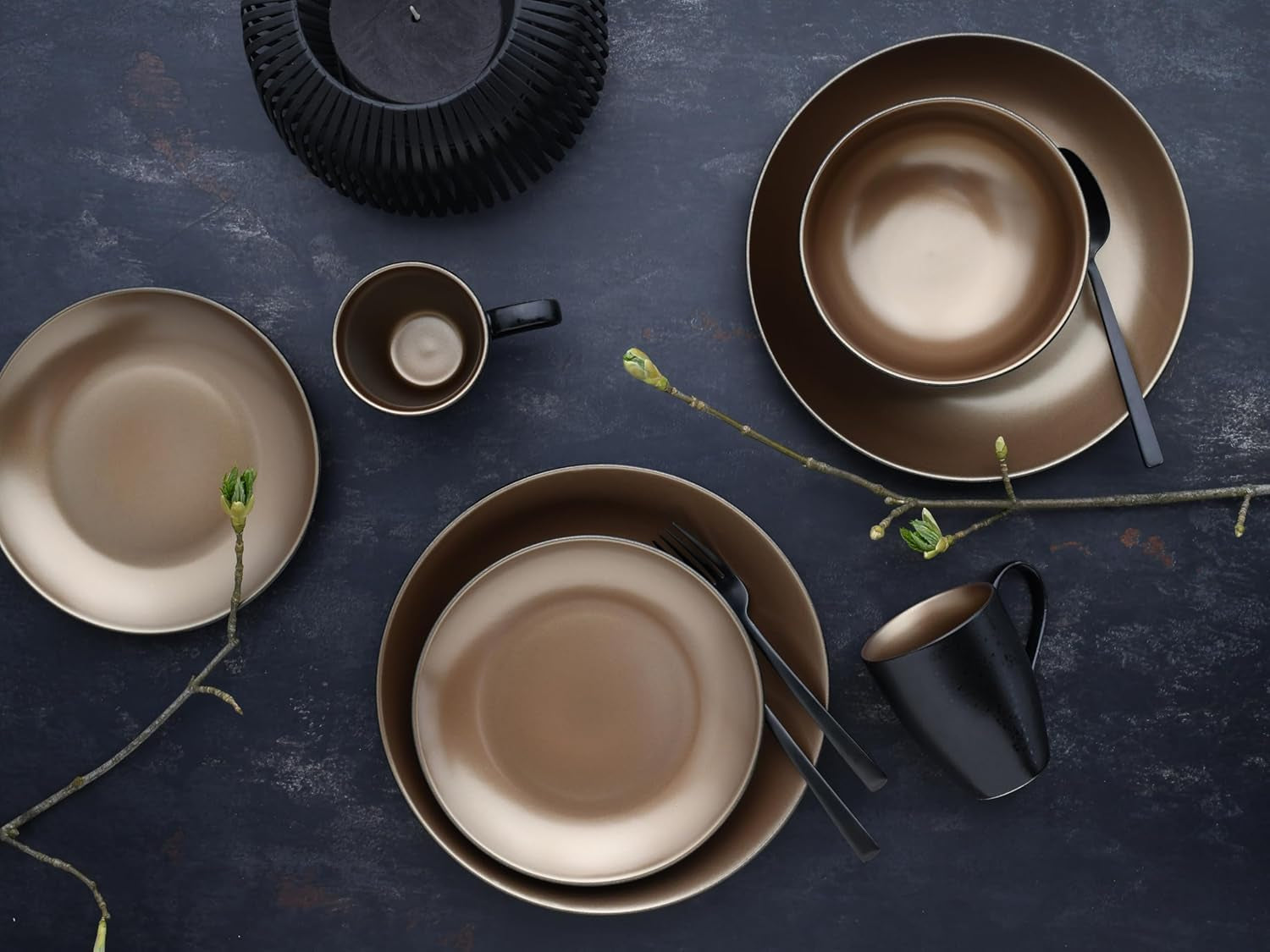 CreaTable, 23598, GLAMOR Series - Guld, 16-delt porcelænssæt, Porcelænskombinationsservice, Tåler opvaskemaskine og mikroovn, Kvalitetsfremstilling