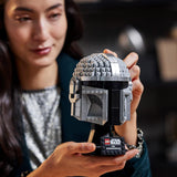LEGO Star Wars Mandalorian hjelm model, rum dekoration samling og en vidunderlig gave til voksne, kit, mænd, kvinder, mor, far, samling gaveidé 75328 Byggesæt Besuche den LEGO-Store