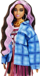 Barbie HDJ46 - Ekstra dukke i kjole med basketballtrøje og tilbehør, med Corgi Pet, ekstra langt krøllet hår med lyserøde striber og fleksible led, gavelegetøj til børn 3+ Naty Shop Dukker