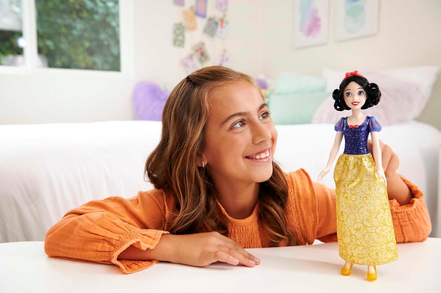 Mattel Disney Princess Legetøj Snehvid bevægelig dukke med glitrende tøj og tilbehør Disney film inspireret gave til børn HLW08 Naty Shop Dolls