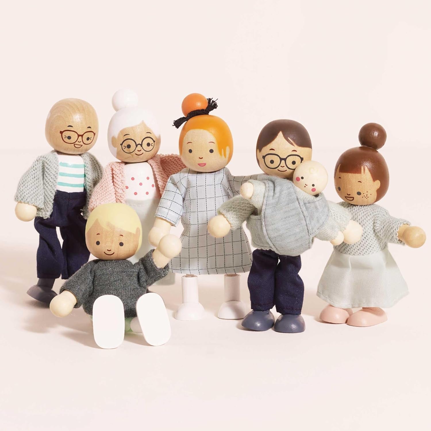 - Meine Familie mit 4 Puppen – Holz, Stoff – P053