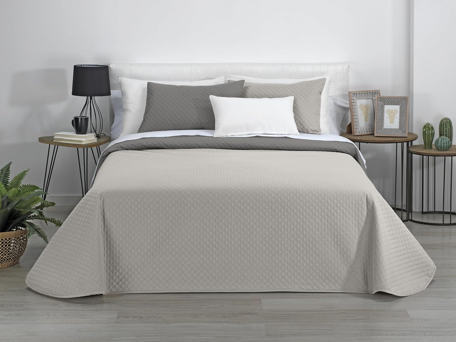 AVA | Vendbar Boutique Quilt | Til alle årstider | Farve - Beige/Taupe | Til 140/150/160 cm seng. seng. (250 X 270 Cm. Ancho X Alto) | Quiltet quilt Quilts og quilts Naty Shop