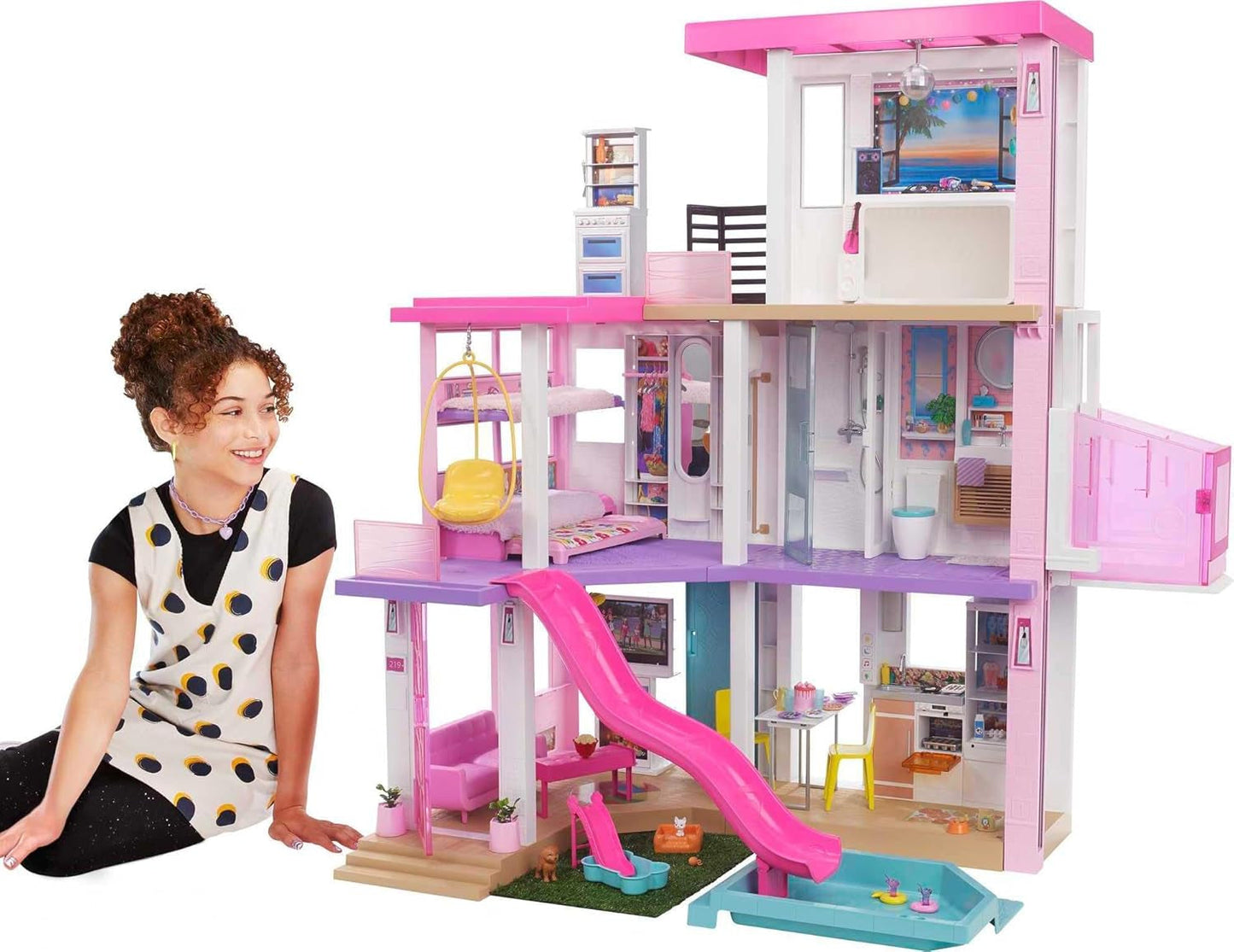 Barbie Dream House (114 cm), 3-etagers dukkehus, pool, rutsjebane, kørestolslift, 75 tilbehør, dukker, velegnet som gave til børn fra 3 år og opefter, GRG93