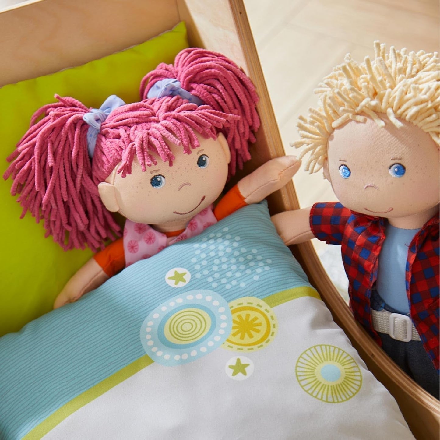 HABA Lily Lou dukke - Blød stofdukke fra 18 måneder - 30 cm med tøj og hår - Ideel legekammerat til små børn - 1302842001