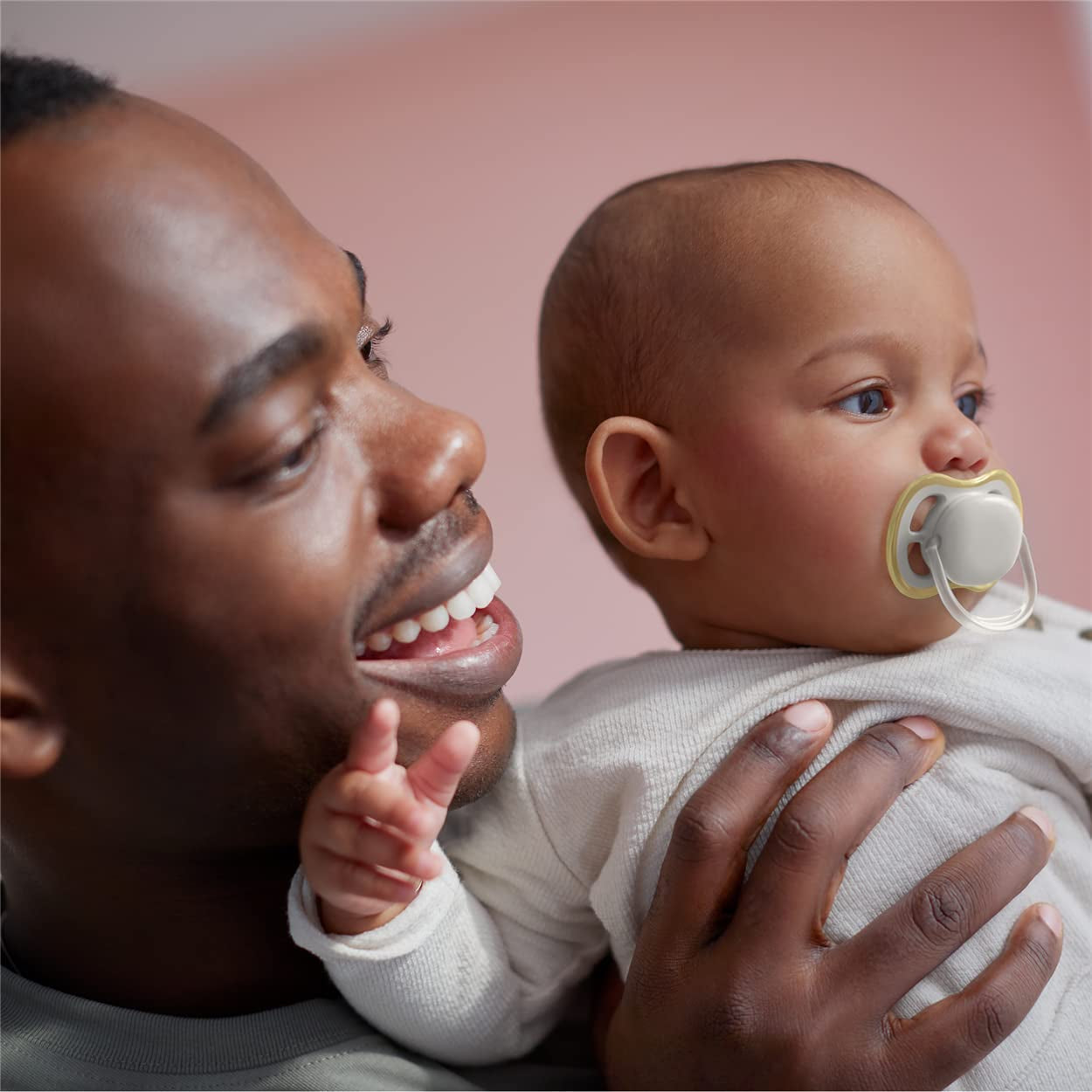 Philips Avent Ultra Air-sutter pakke med 2 - Bisphenol A-sutter til babyer 0-6 måneder (model SCF085/15) Brun/grøn