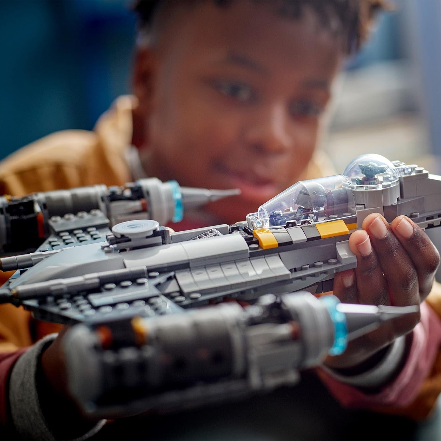 LEGO Star Wars Mandalorian Fighter N-1 fra Boba Fetts bog Byggelegetøj med rumskib Sæt med 4 figurer inklusive Baby Yoda figur 75325 Byggesæt Besuche den LEGO-Store