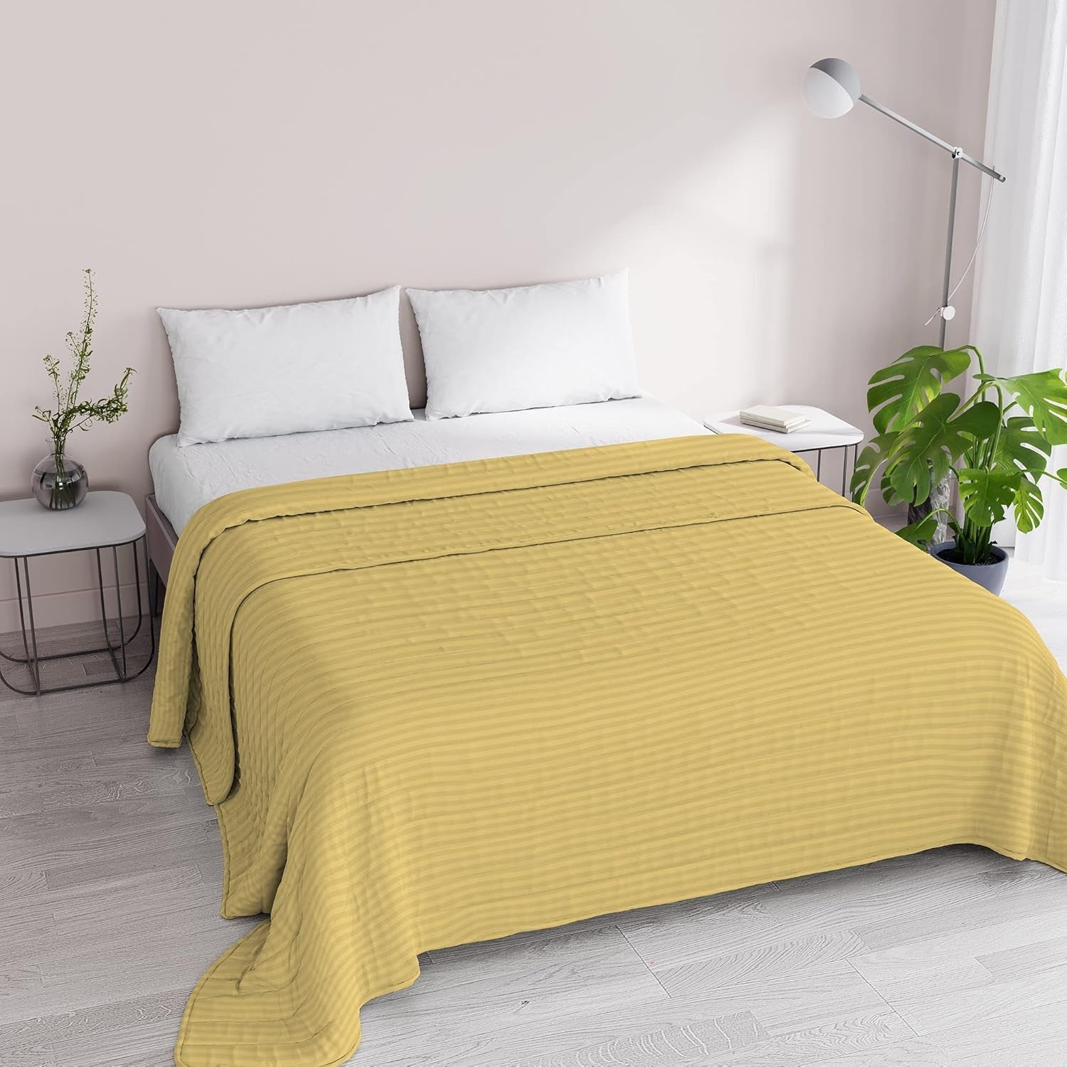 Sommerdyne Satinstriber, polyester, creme, 260X250 Cm Dyner og dyner Naty Shop Gul 260X250 Cm