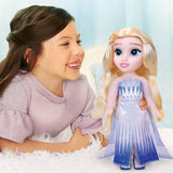 Disney Frozen 2 Elsa Doll - 35 cm høj, poserbar dukke i ikonisk modekjole og langt hår, der flyder for ekstra sjov, til piger fra 3 år og opefter, 214894