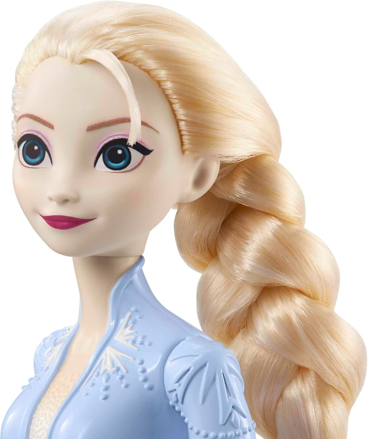 Mattel Disney Princess Elsa Doll, Frozen Doll in Travel Outfit, Kambart blondt hår, Ledled, Aftagelig nederdel og støvler, Disney-gaver, Legetøj fra 3 år og opefter, HLW48