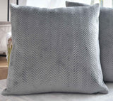 Gardinboks Pude Pyntepude Lxb 45X45 Cm Grøn Jacquard "Greta" Med Sildebensdesign Let vedligehold Lynlåslukning Blødt Fyld 320G - Forskellige farver, 2023510 Rejsepuder Naty Shop Grå