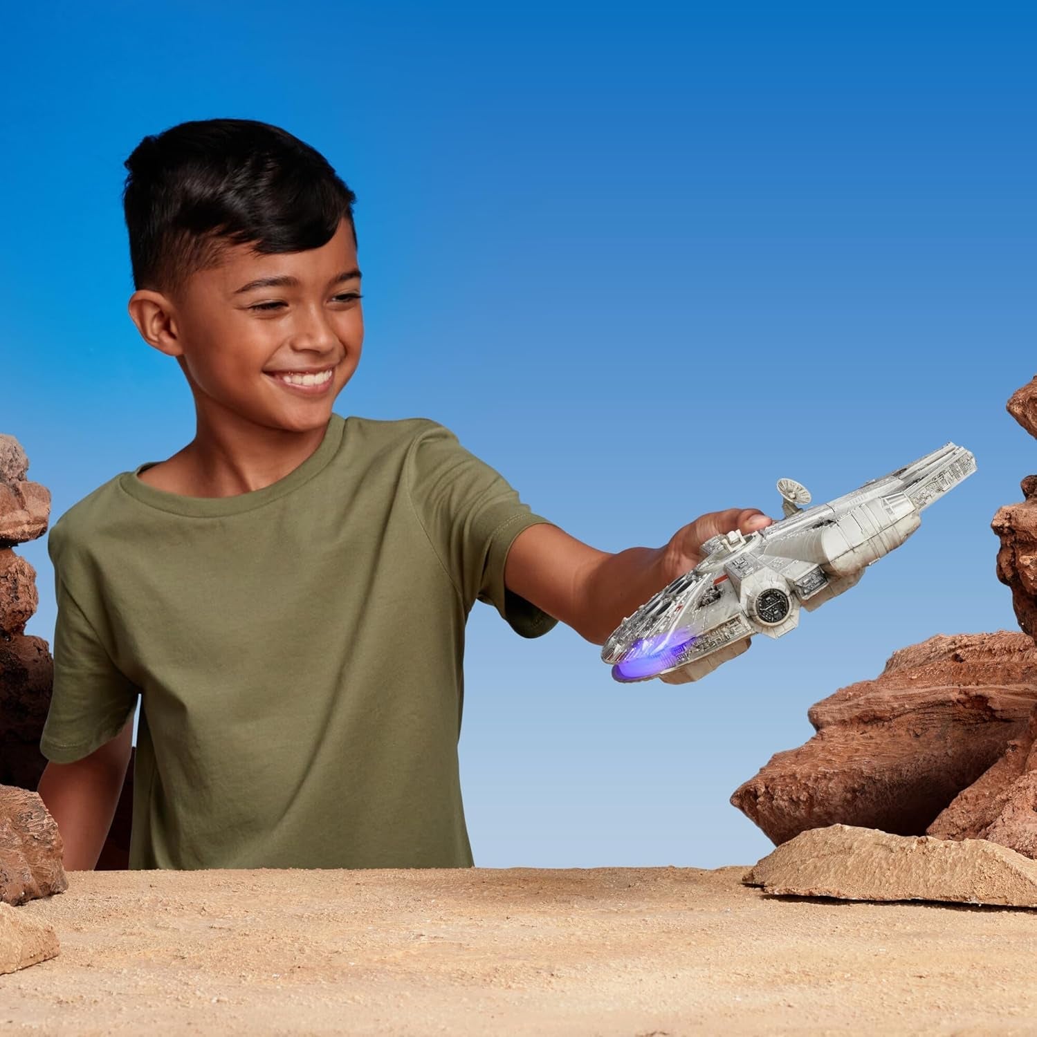 Star Wars Micro Galaxy Squadron SWJ0332 - Millennium Falcon 22,5 cm officielt køretøj med lys, lyd og actionfigurer Naty Shop