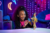 Monster High Cleo de Nile Puppe, Mummie Modepuppe, Königliches Outfit, Killerstiefel, Pyramidenrygsæk, Tilbehør, für Kinder ab 4 Jahren, HHK54