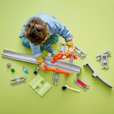 LEGO DUPLO Bybanebro og spor - Udvidelsessæt, Gave til børn fra 2 år, Bygge- og genopbygningssæt, Udviklingssæt til børnehaver, Pædagogisk legetøj 10426 Byggesæt Besuche den LEGO-Store