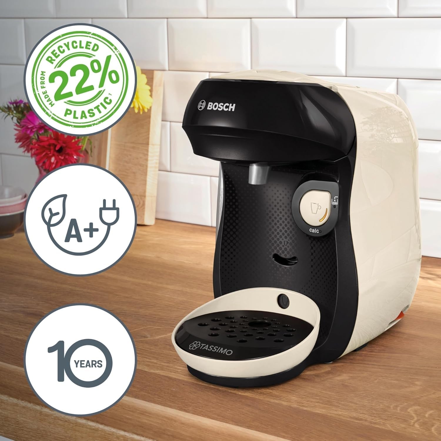 Bosch Tassimo Happy Friendly TAS107E Kapsel Espressomaskine, 70+ drikkevarer, velegnet til alle kopper, Auto-Stop, Bæredygtig, Perfekt Dosering, Pladsbesparende, 1400W, Creme/sort