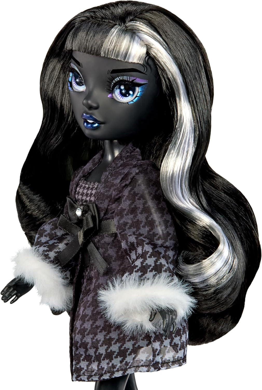 Rainbow High Shadow High Girl's Night - Shanelle Onyx - 28 cm modedukke i nuancer af gråt, sort hår og outfit med tilbehør og kam - Til samlere og børn fra 6 år og opefter