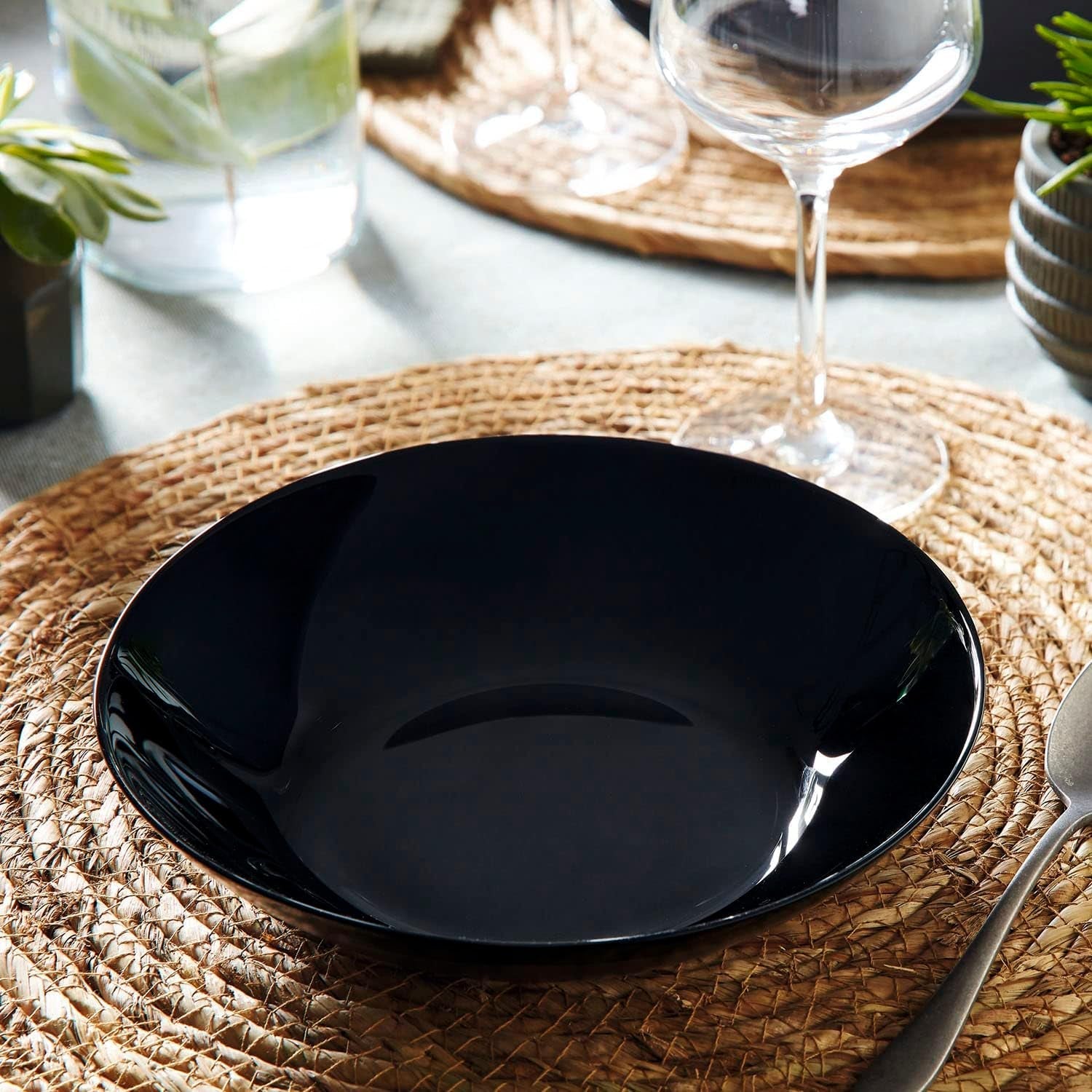 Arcopal Zelie sort spisestel i glas, 12 dele, 4 steder, sort