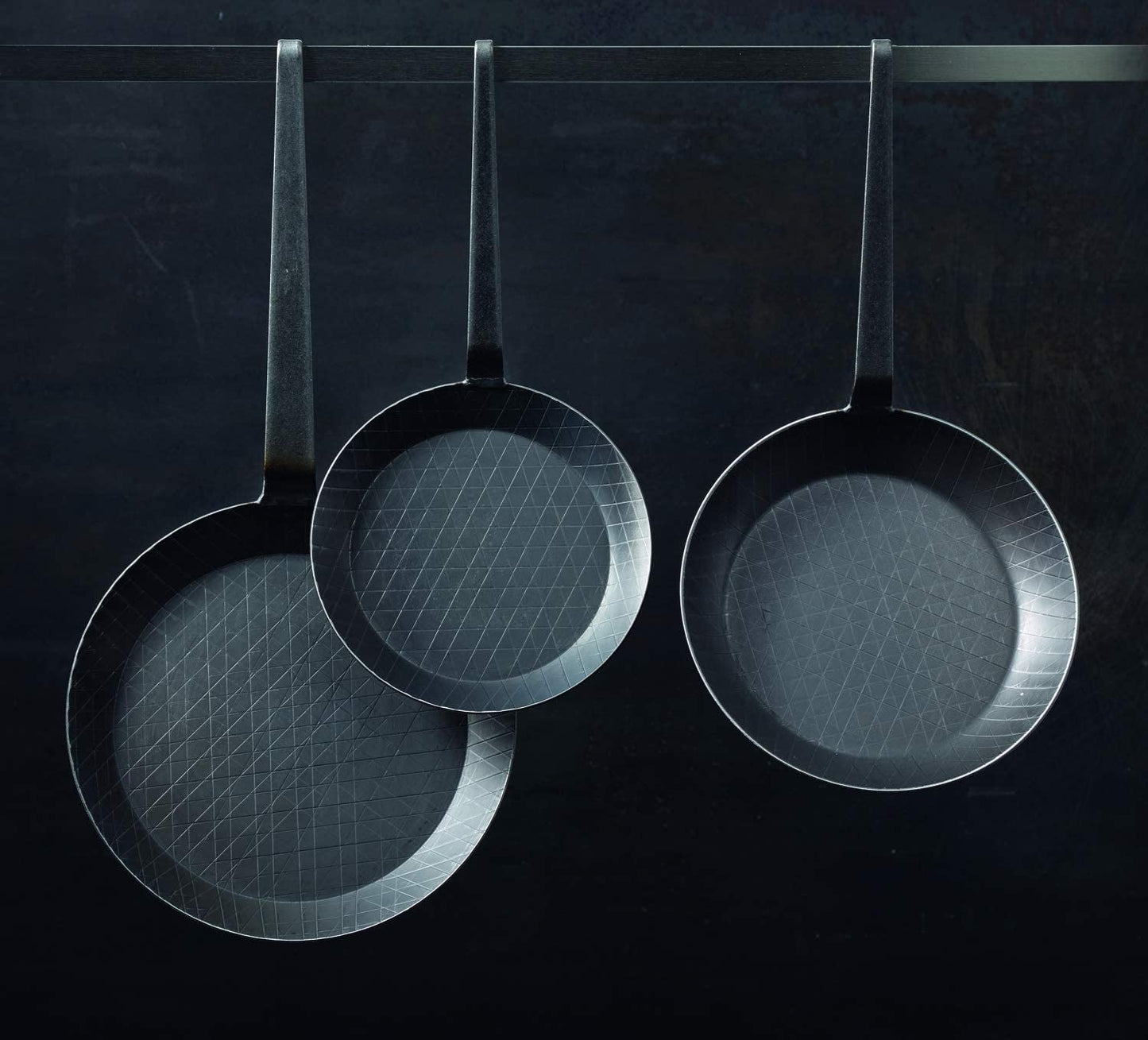 RÖSLE Series 1888 Smedejernsstegepande, høj kvalitet, høj kant til sprøde pommes frites og hurtigstegt kød, velegnet til grillning og induktion Gryder og pander Naty Shop