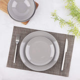 Amazon Basics 18-dele Smoky Grey 6-Serve Stoneware Dinerware Set