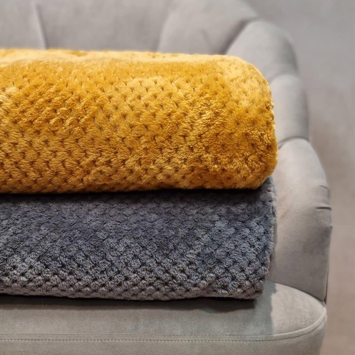 HOMLA Noah Blødt dekorativt tæppe - hyggeligt polyesterfibertæppe til hjemmet blødt tæppe til sovesofa - 150 X 200 cm riskornsmønster sennepsfarve Senge og tæpper Besuche den HOMLA-Store