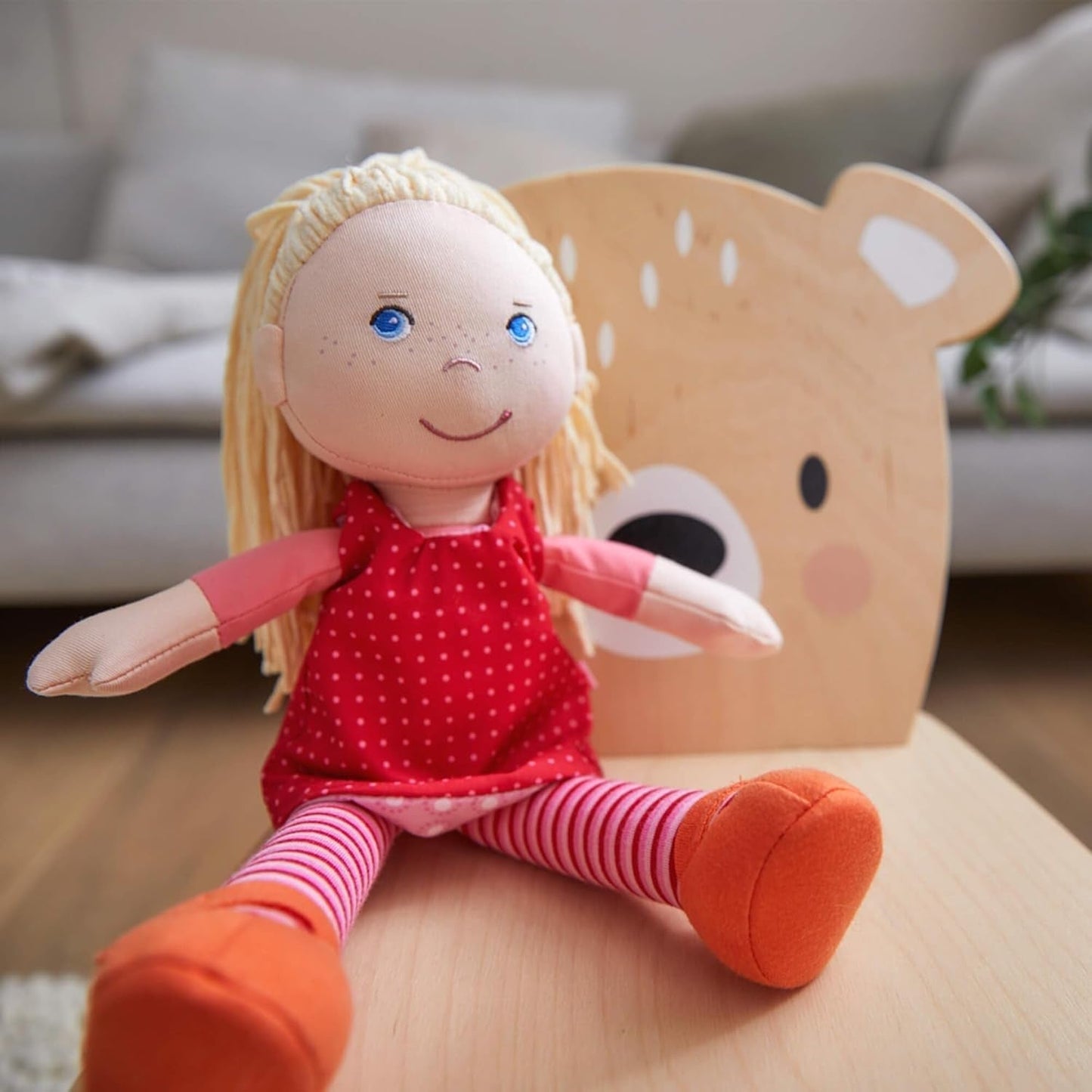 HABA 302108 - Annelie dukke, stofdukke med tøj og hår, 30 cm, legetøj fra 18 måneder, rød Dolls Naty Shop