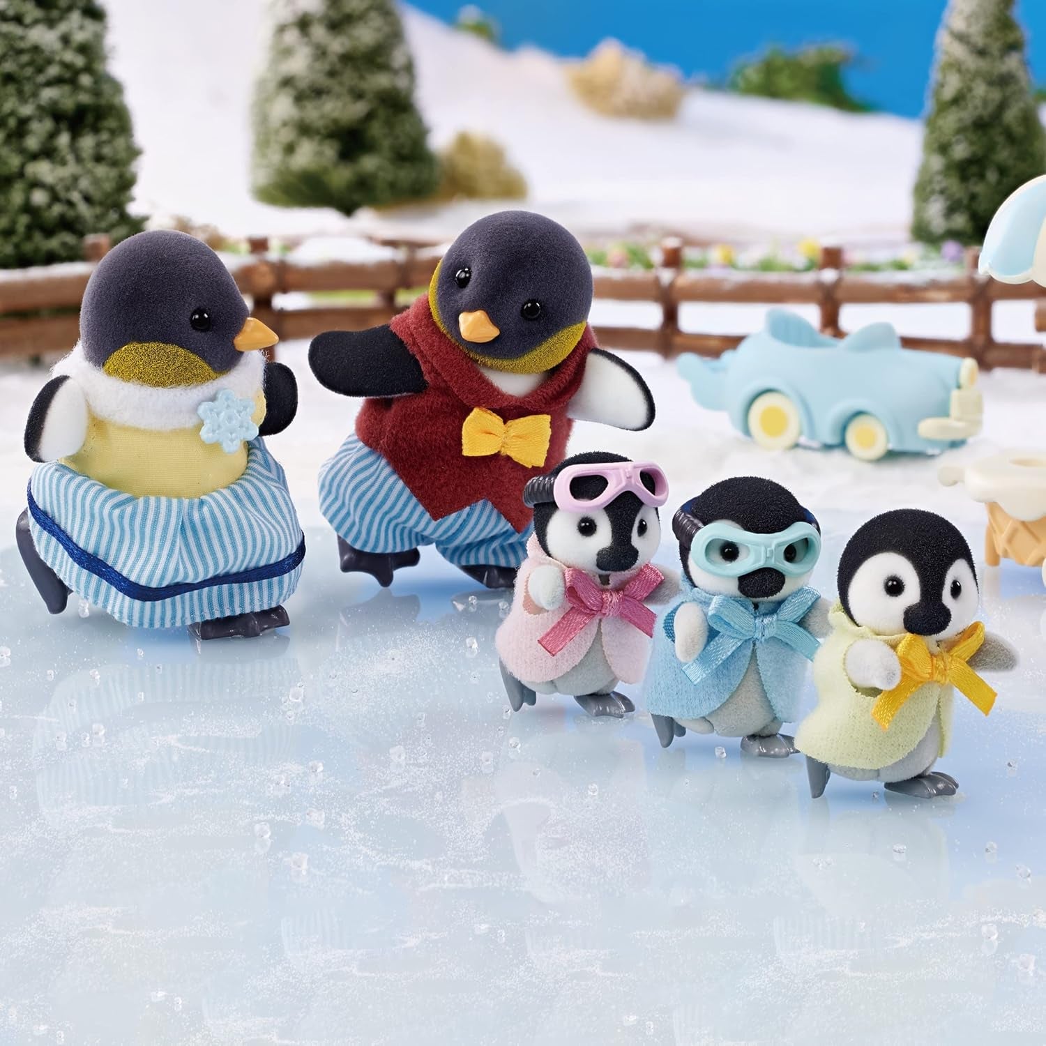 Sylvanian Families 5694 Penguin Family