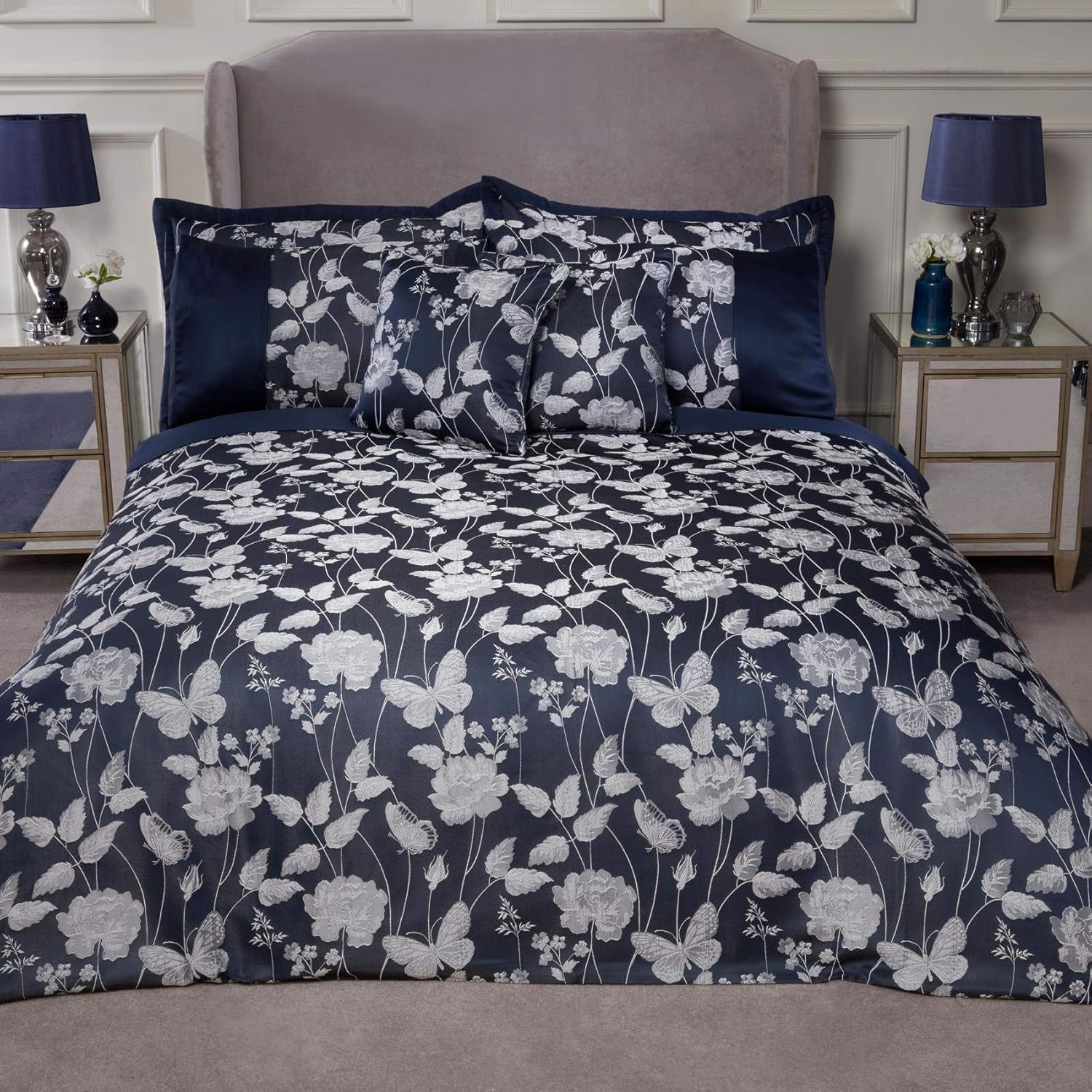 Emma Barclay Butterfly Meadow Dyne til King Size seng, 100 % polyester, Creme Naty Shop dyner og dyner Navy King Size