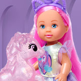 Simba Evi Love Unicorn Play Doll iført en sød enhjørningskjole med matchende pandebånd, inklusive en enhjørning med stald, æbler og en drikkedunk, 12 cm, i alderen 3+