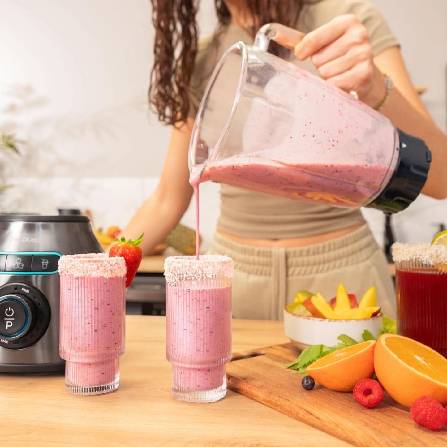 Cecotec Standmixer Power Black Titanium 2200MAX Smooth, 2200 W Maximale Leistung, 6 Klingen Aus Edelstahl, Ice-Crush-Funktion, Turbo- Og Smoothie-Funktion, Autoclean-Funktion Køkken Naty Shop
