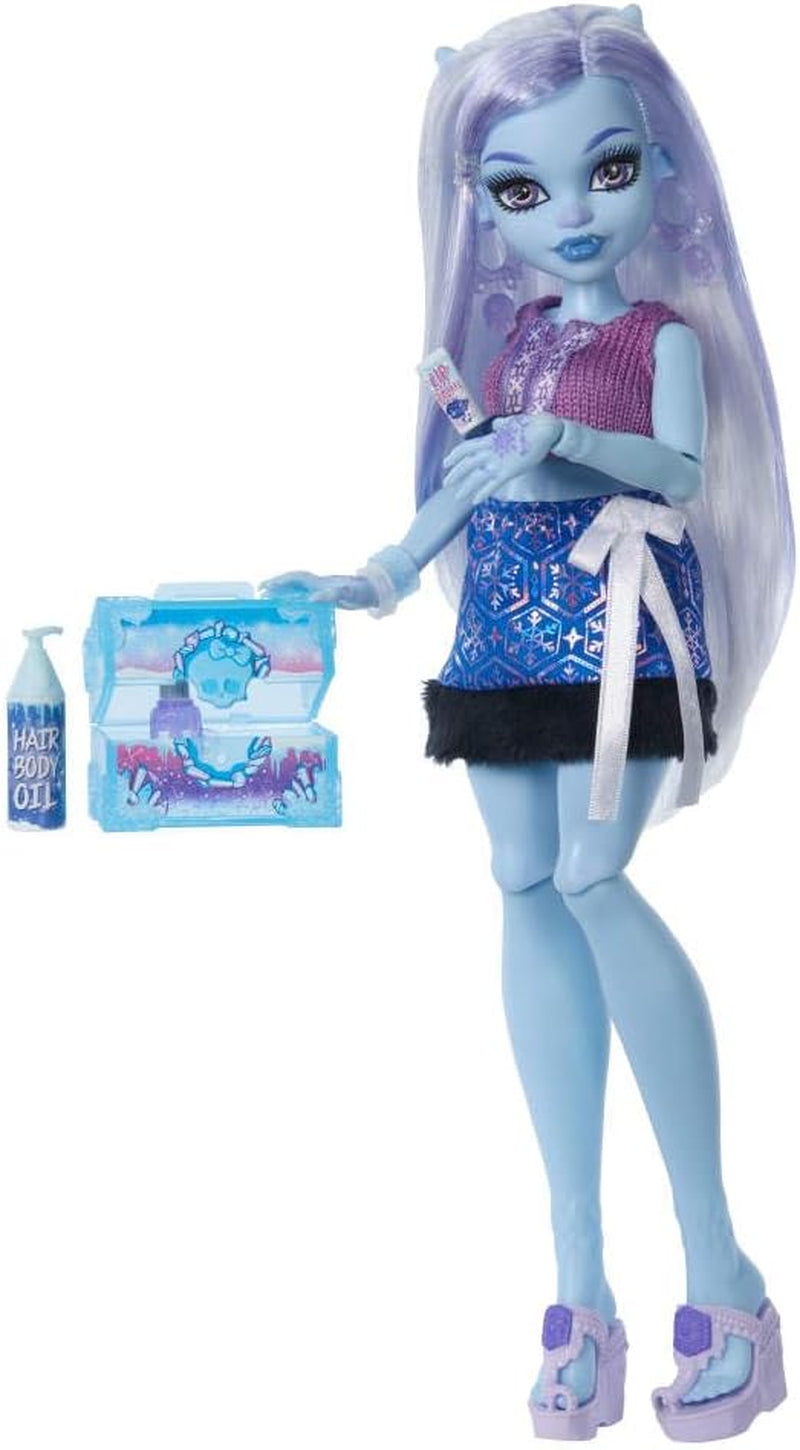 Monster High Self-Scare Secrets Abbey Bominable Dukke og tilbehørssæt med 13 realistiske overraskelser som Henna, tegninger og hæklet JHK44