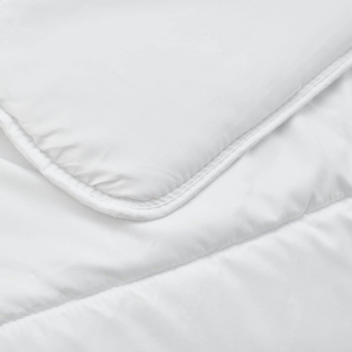 Bleu Câlin COUETTE MICROFIBRE KMF 45S, 240X260Cm, Polyester, Dyne, Tæppe, Hvid, Vinterdyner og dyner Naty Shop