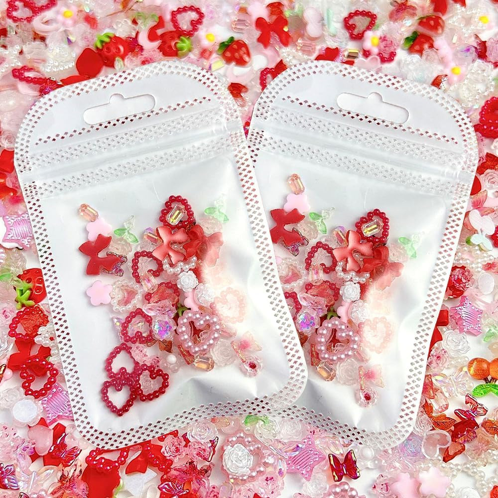 100 stk 3D Nail Charms Rosa Rot Kirsche Erdbeere Blume Nagel Charms Kamelie Rose Schmetterling Nail Art Charms Flatback Herz Schleife Charms Nägel Tilbehør Mond Stern Nagelschmuck Nageldesign Anhænger