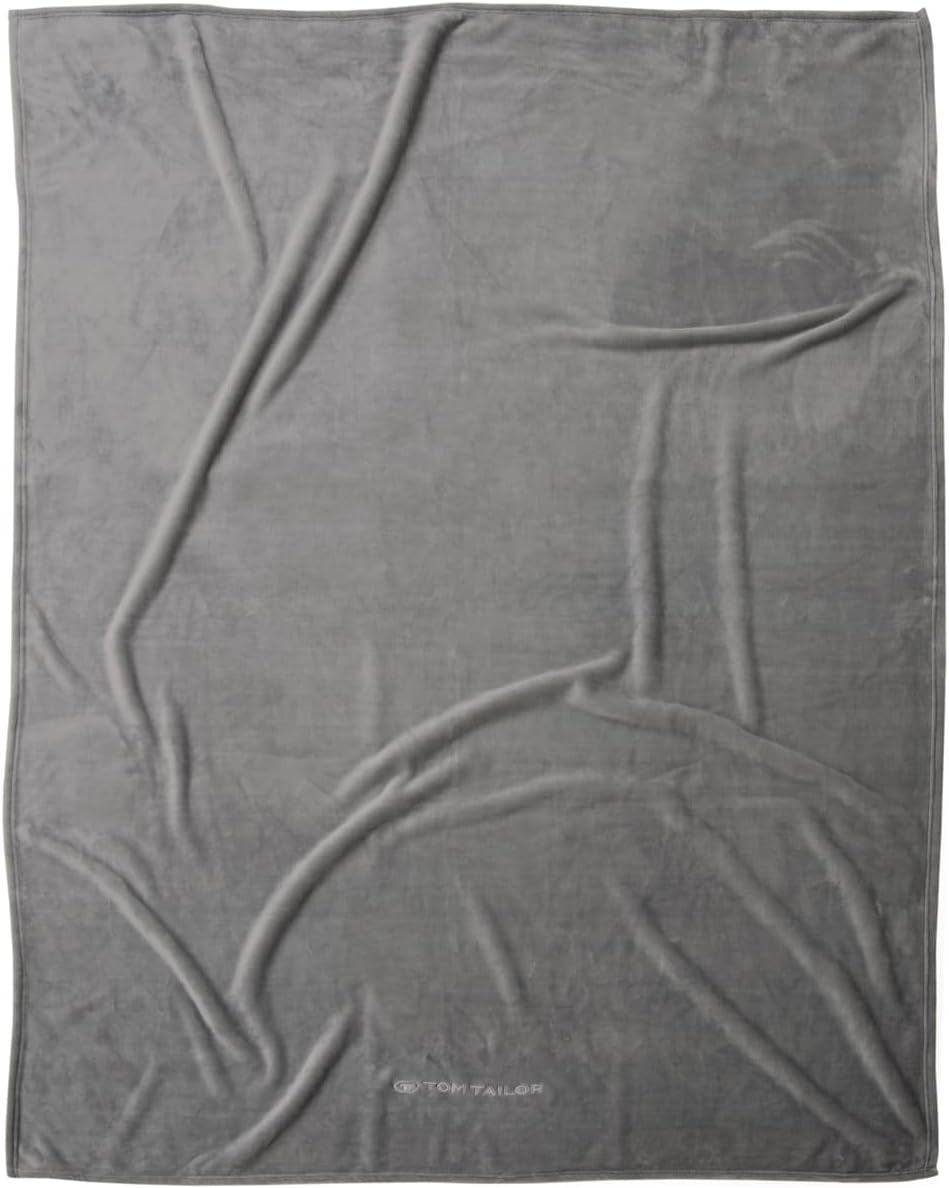 TOM TAILOR Wellsoft Tæppe, 150X200 Cm, 100% Polyester/ Wellsoft, broderet med logo, WELLSOFT BLANKET Orange (Warm Coral) Tæpper og dyner Naty Shop Grå 150X200 Cm
