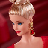 Barbie-signaturdukke 80-års jubilæum Mattel samlerfigur i funklende rød tylkjole med dråbeøreringe og delikate handsker Blondt hår JBJ17