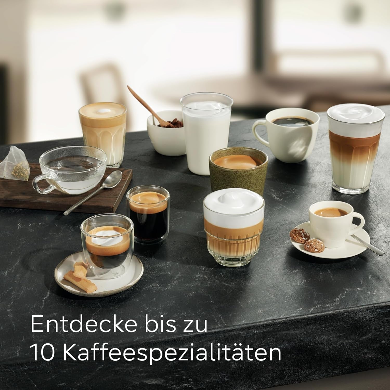 Siemens EQ500 fuldautomatisk espressomaskine TQ513D01, mange kaffespecialiteter, mælkeskummer, integreret mælkebeholder, automatisk damprensning, 1500 W, naturligt lys sølv/klaver sort