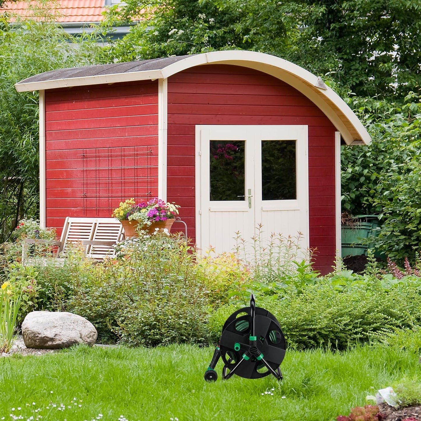 Relaxdays slangetromle, tom vandslangetromle, til 30m 1/2" haveslange, højde-bredde 39 x 43 x 30 cm, sort-grøn