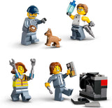 LEGO City skrotplads med biler - legetøj med skrotpresse og kran, 2 legetøjsbiler, 4 fungerende minifigurer og kontorbygning - fødselsdagsgaver til drenge og piger fra 8 år 60472 Besuche den LEGO-Store byggesæt