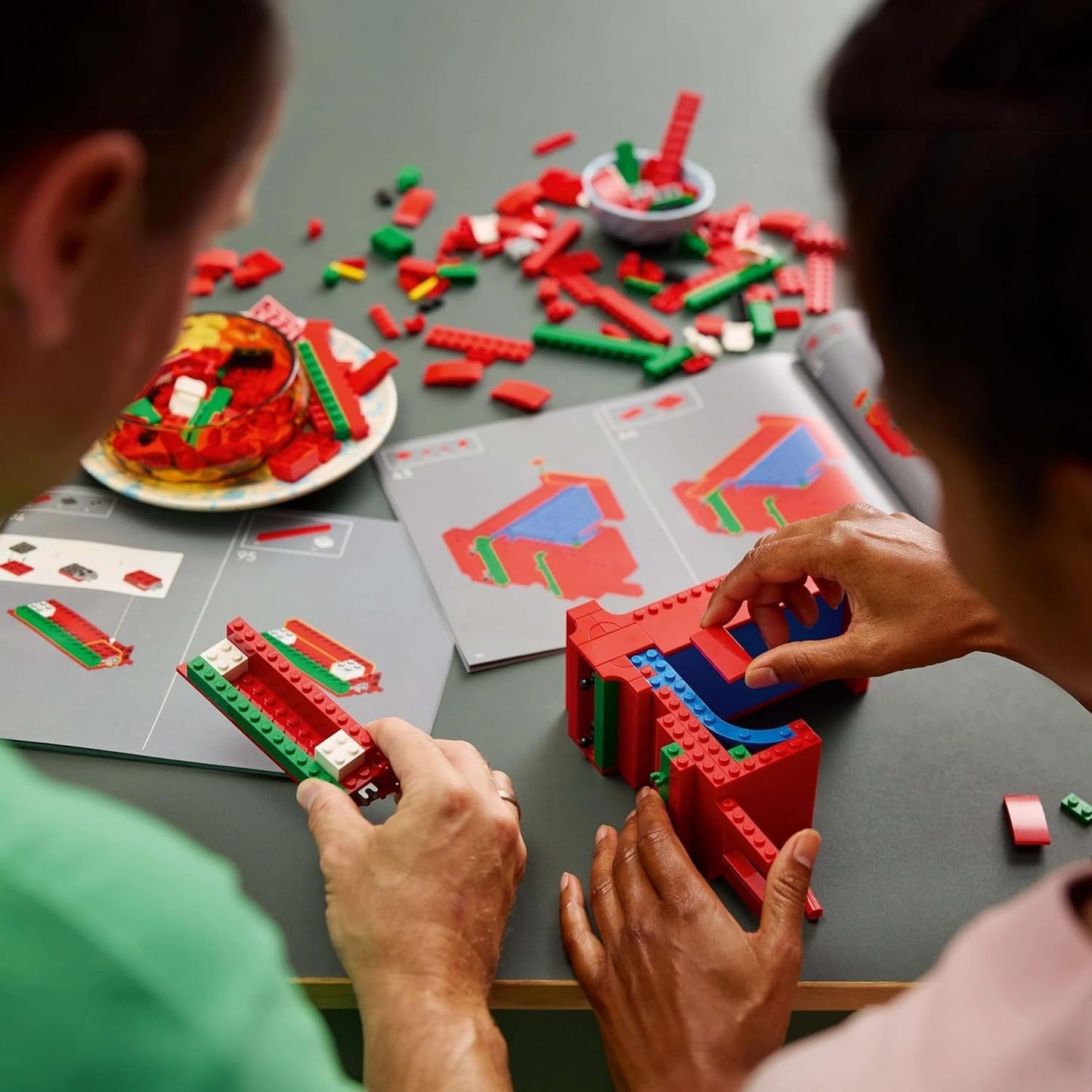 LEGO Art Love Byggesæt til Voksne Boligdekoration Valentinsdag og Mors Dag Gave til Kvinder og Mænd Kreativ aktivitet for Kunst- og Designelskere 31214 Byggesæt Besuche den LEGO-Store